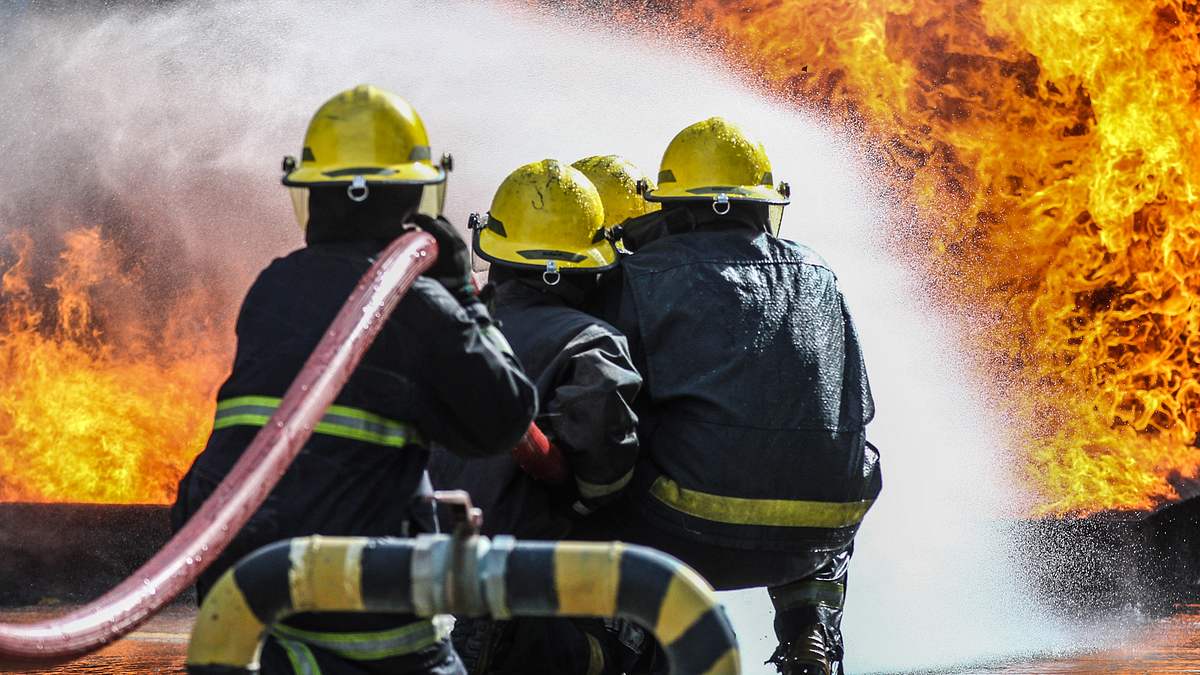 Zerstört in Sekunden zerstört in sekunden