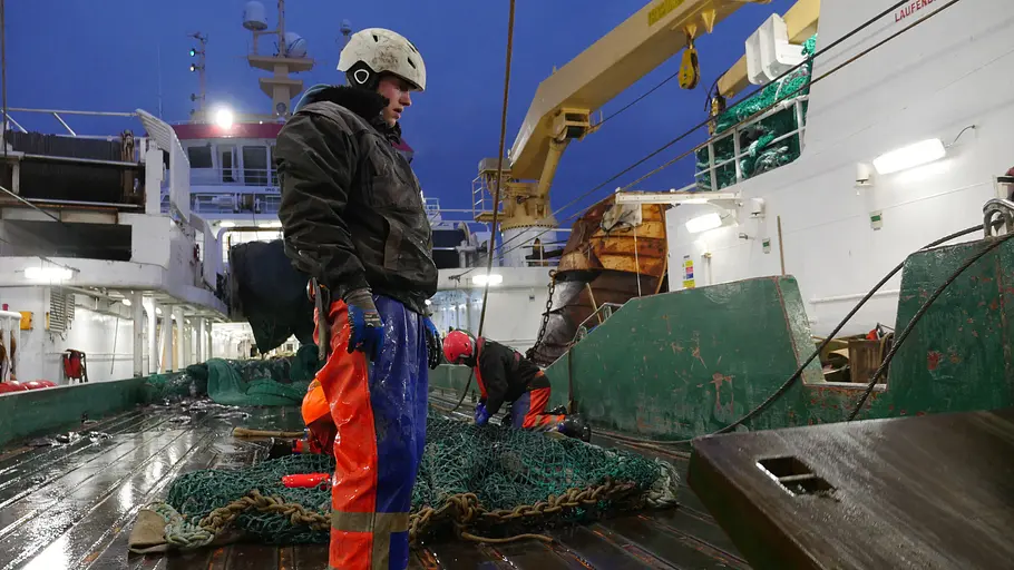 Harte Arbeit auf rauer See - Die deutschen Hochseefischer harte arbeit auf rauer see - die deutschen hochseefischer