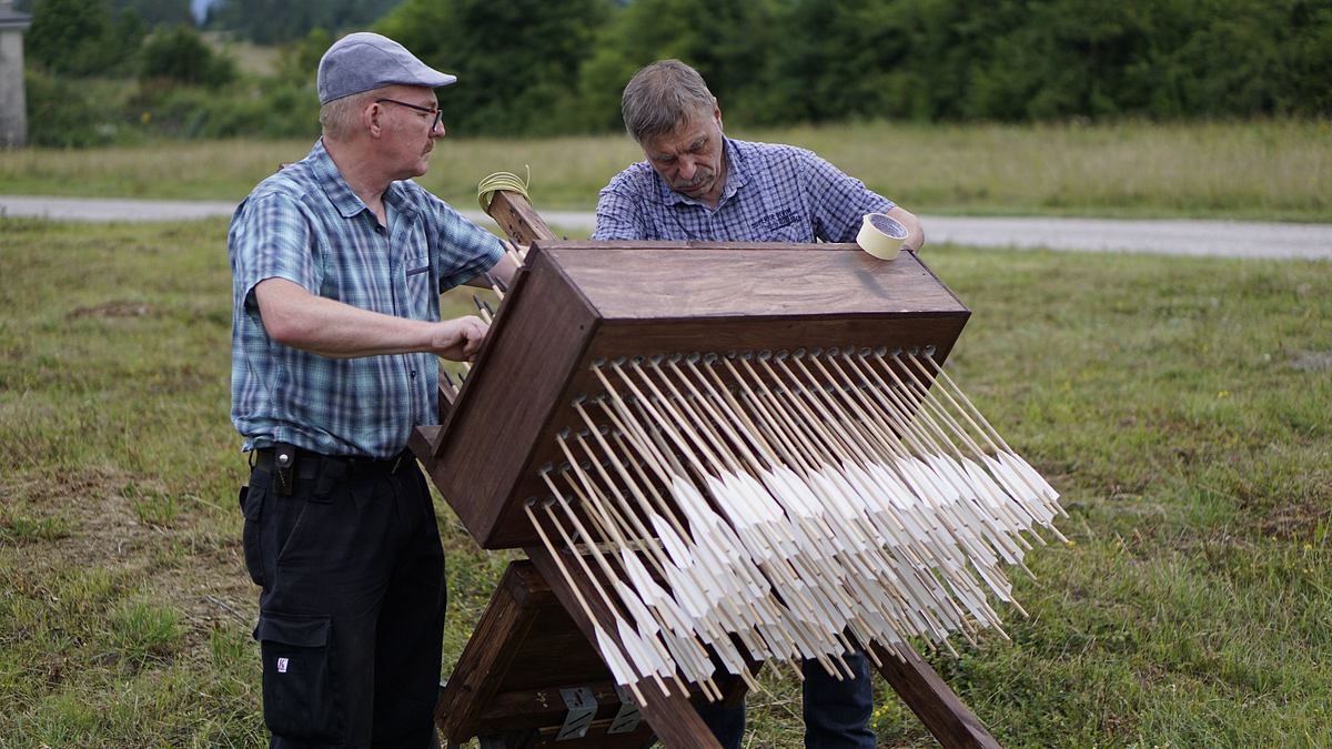 von der keule zur rakete - die geschichte der gewalt