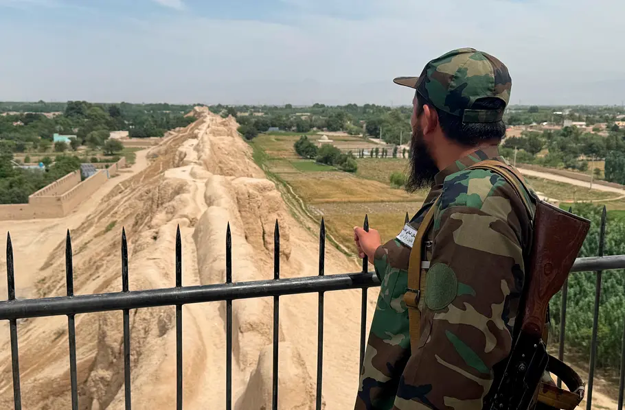 Taliban Wachmann in Mazar-i-Sharif