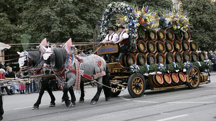 oktoberfest trachten - und schützenzug 2026