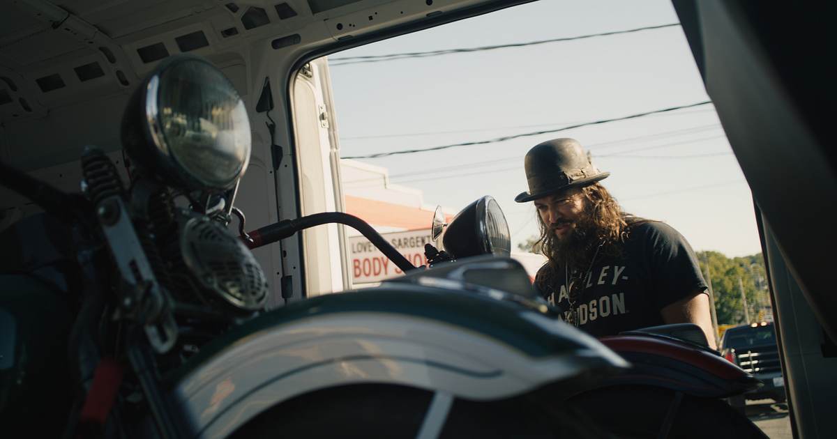 on the roam with jason momoa
