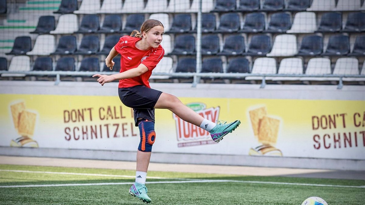 kick it like women – talente und träume im frauenfußball