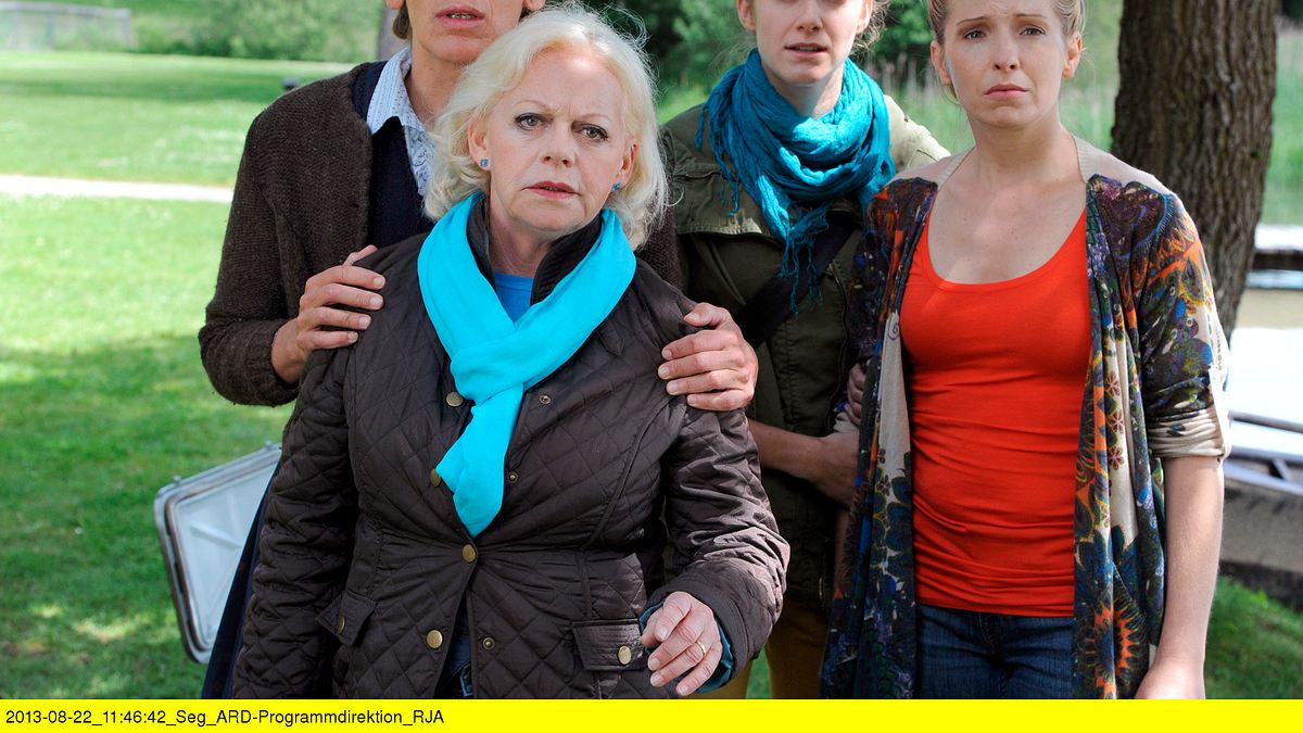 vier frauen und ein todesfall