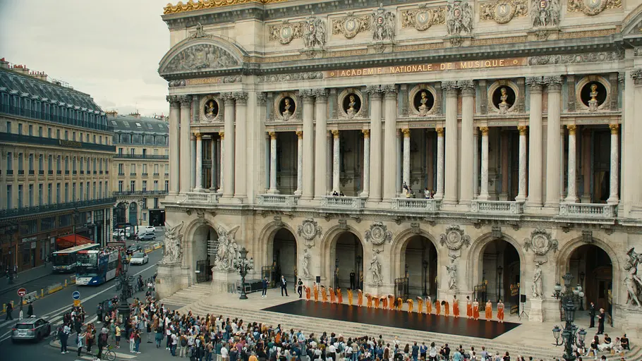 LOpéra - Dancing in Paris lopéra - dancing in paris