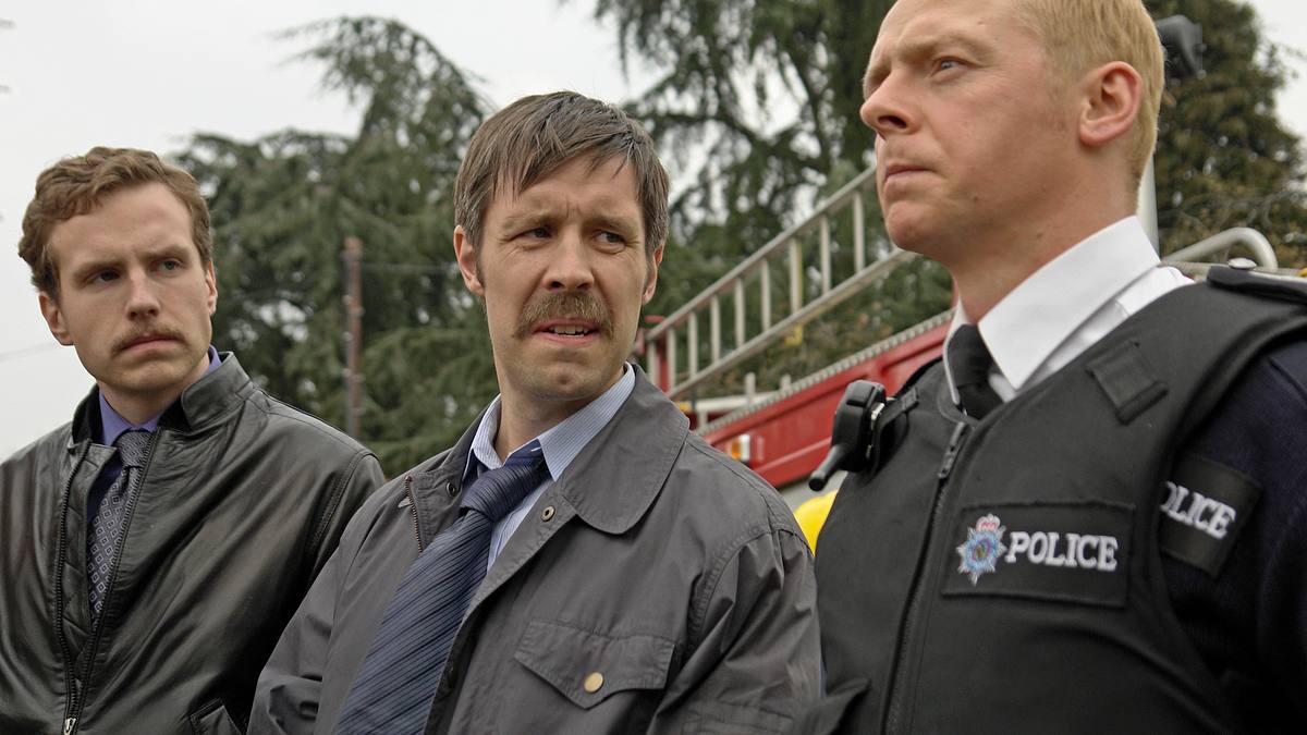 hot fuzz - zwei bad boys räumen auf