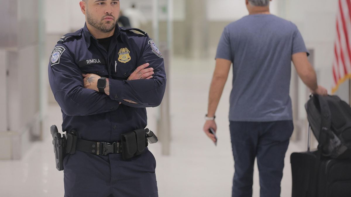 flughafen new york - kampf den schmugglern