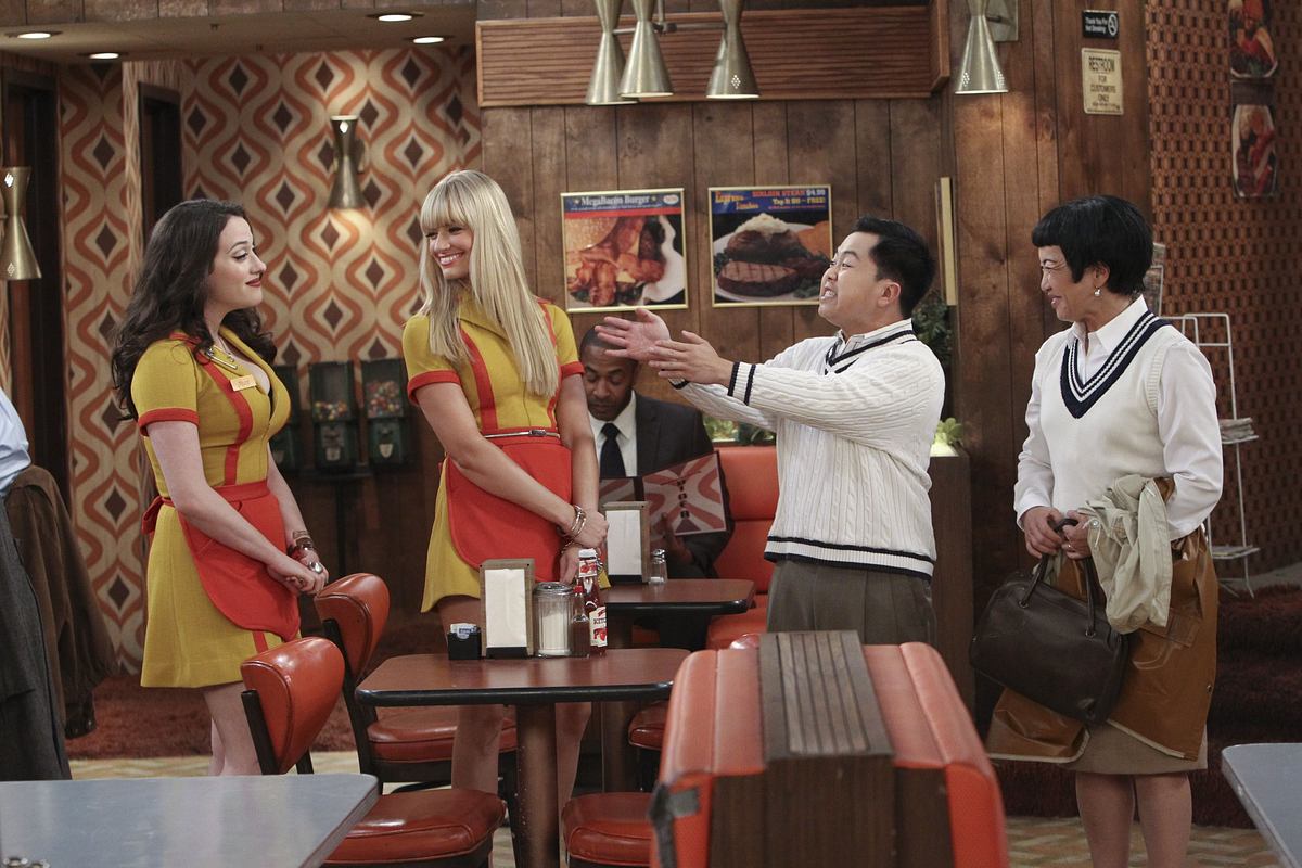 2 broke girls