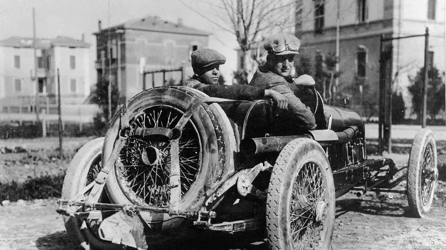 Enzo Ferrari - Eine Geschichte von Leidenschaft und Tod enzo ferrari - eine geschichte von leidenschaft und tod