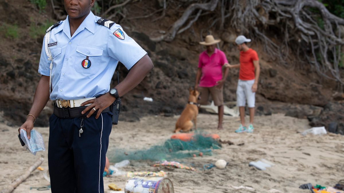 death in paradise