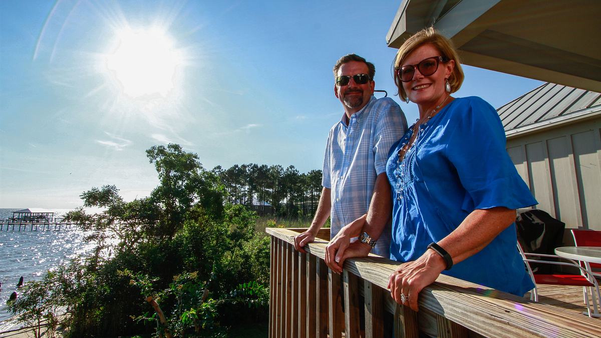 beach house hunters
