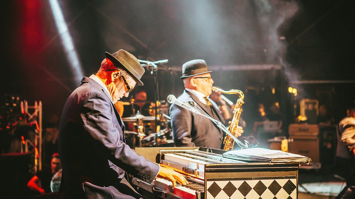madness live at house of common