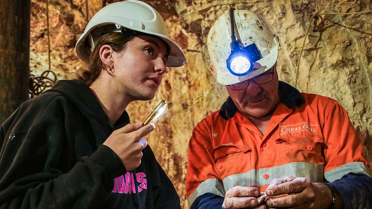 outback opal hunters - edelsteinjagd in australien