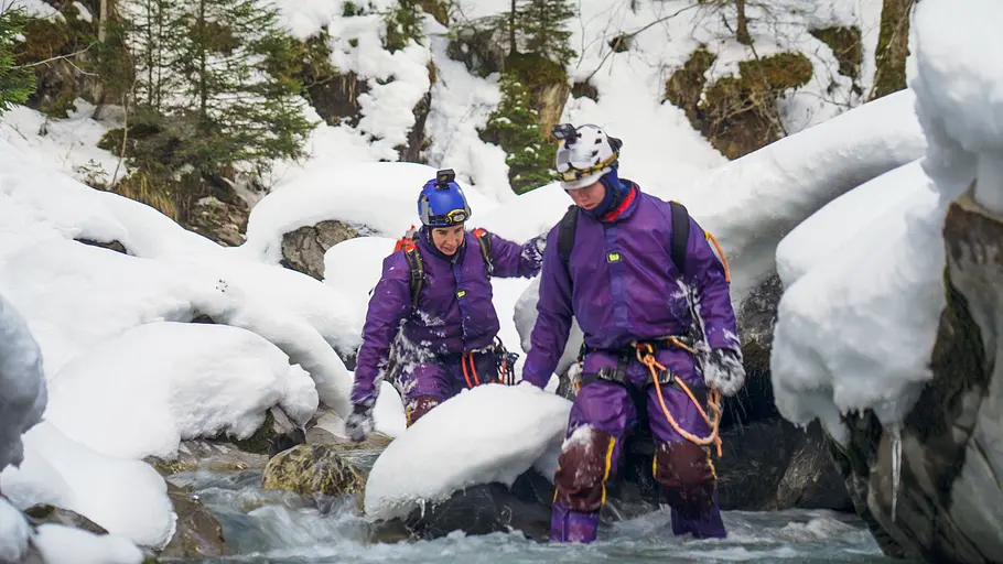Keep on Canyoning - Die schönsten Schluchten der Schweiz keep on canyoning - die schönsten schluchten der schweiz