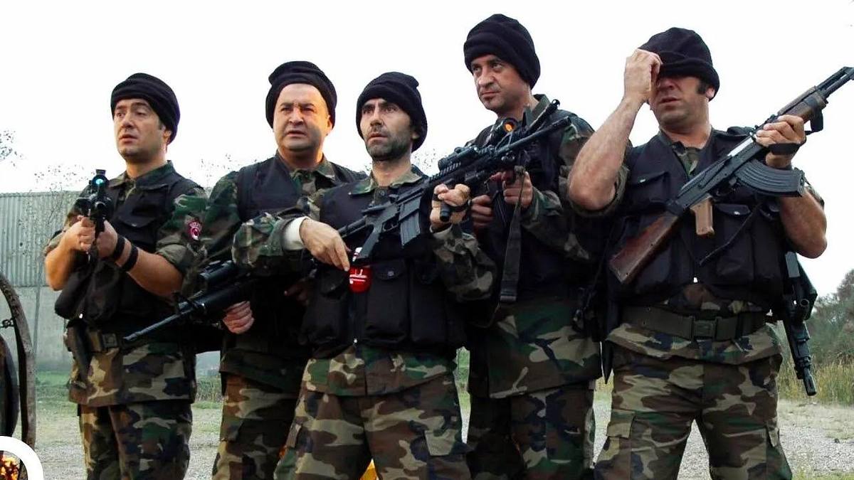 Maskeli Beşler: Irak