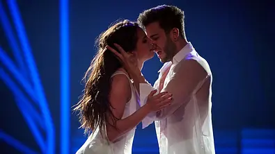 Christina Hänni (damals noch Christina Luft) und Luca Hänni in Lets Dance, Staffel 13 bei ihrem 30-Punkte-Tanz.  - Foto: RTL