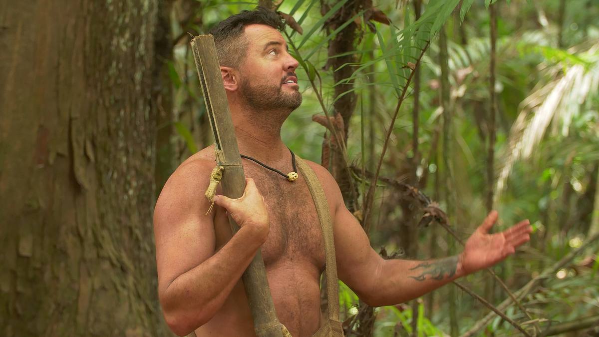 naked survival: castaways
