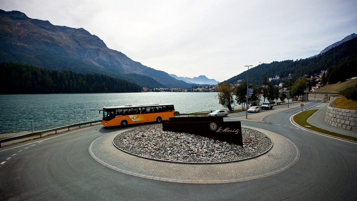 mit dem postauto durch die schweiz