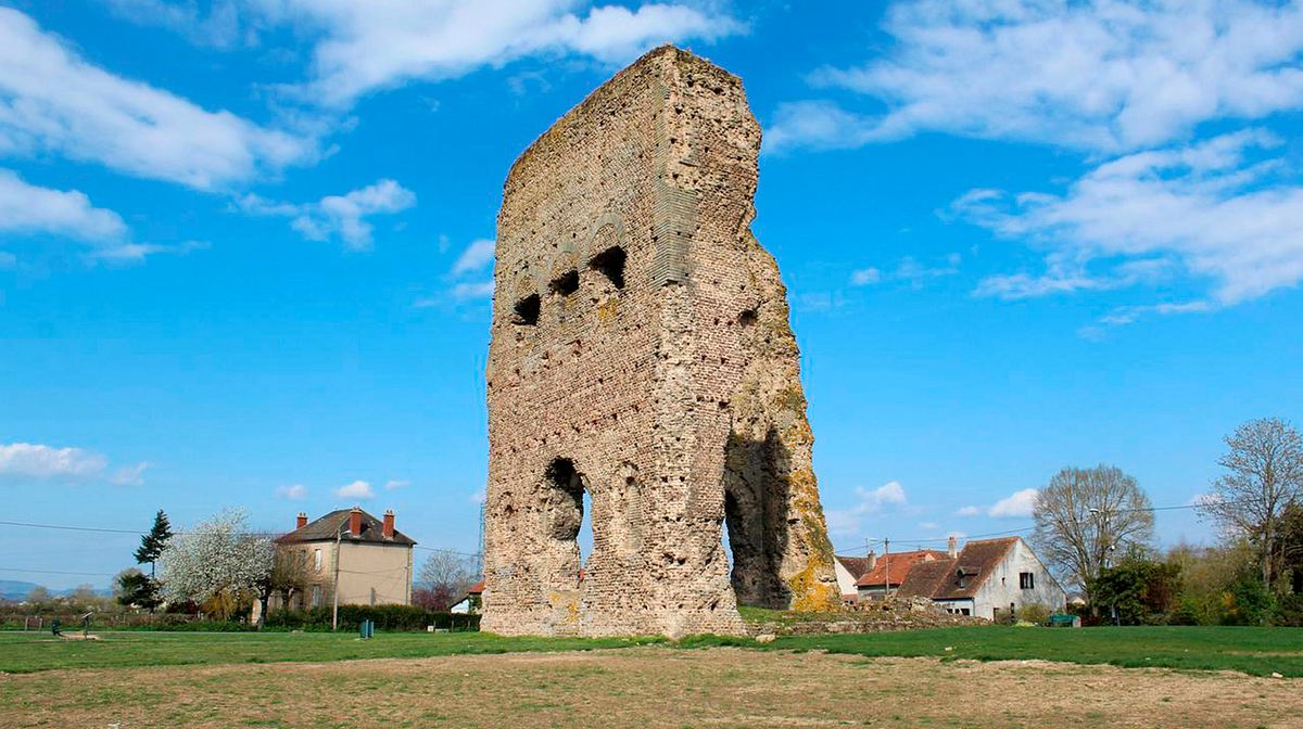 auf roms spuren: autun - festung des augustus
