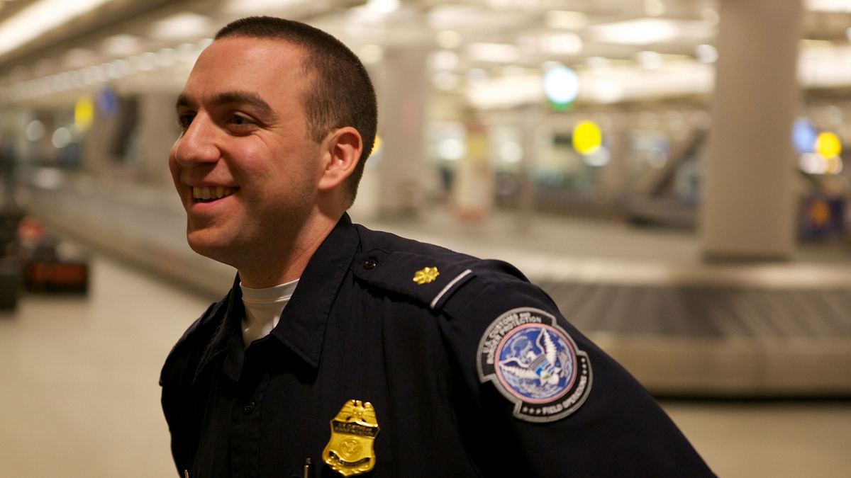 flughafen new york - kampf den schmugglern