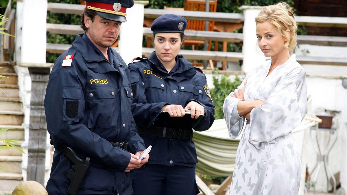 vier frauen und ein todesfall