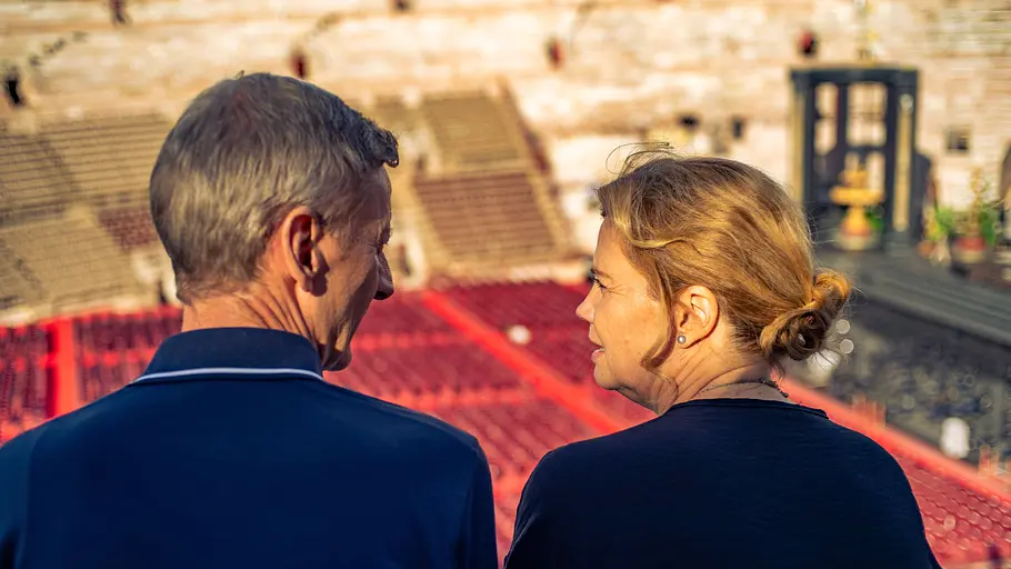 Arena. Verona. Gänsehaut. - Hinter den Kulissen von La Traviata arena. verona. gänsehaut. - hinter den kulissen von la traviata