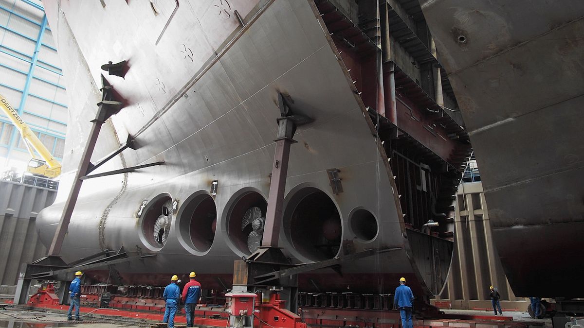 hightech und handarbeit - der bau eines kreuzfahrtschiffes