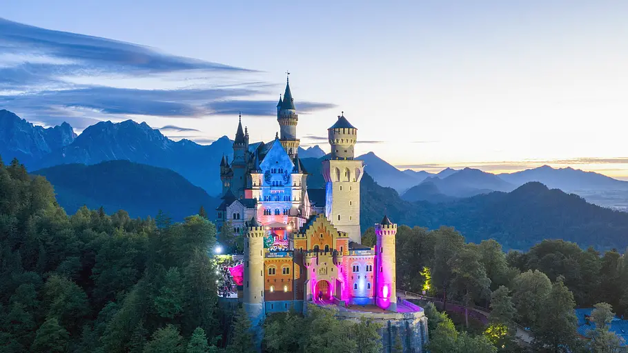 Große Oper auf Schloss Neuschwanstein große oper auf schloss neuschwanstein