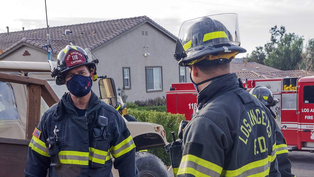 9-1-1 notruf l.a.
