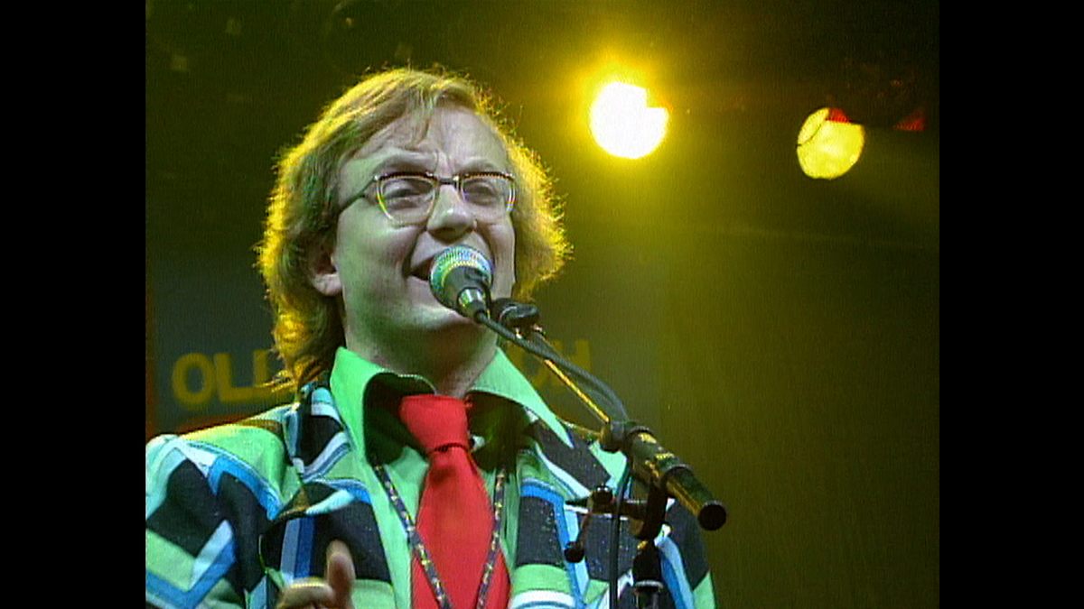 br retro: back on stage