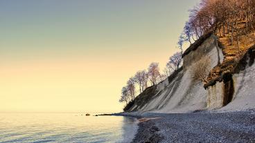 Rügen - Weiße Felsen, grüne Wälder