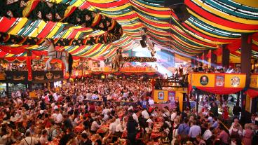 Die Oktoberfest-Macher - Zwischen Tradition und totaler Gaudi