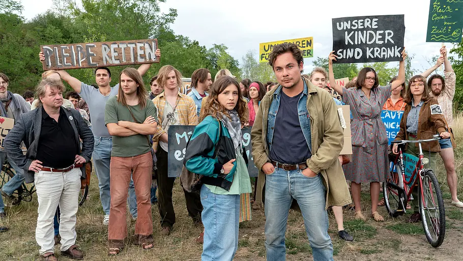 Die unheimliche Leichtigkeit der Revolution die unheimliche leichtigkeit der revolution