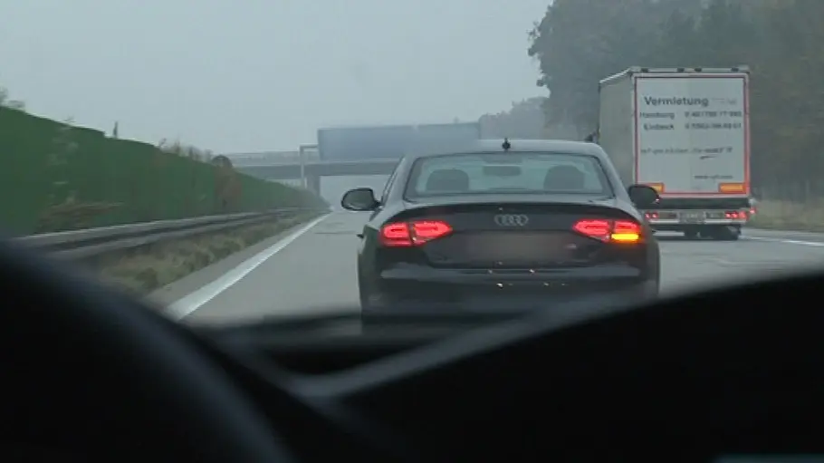 Schneller als die Polizei erlaubt schneller als die polizei erlaubt