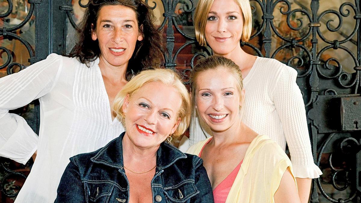 vier frauen und ein todesfall