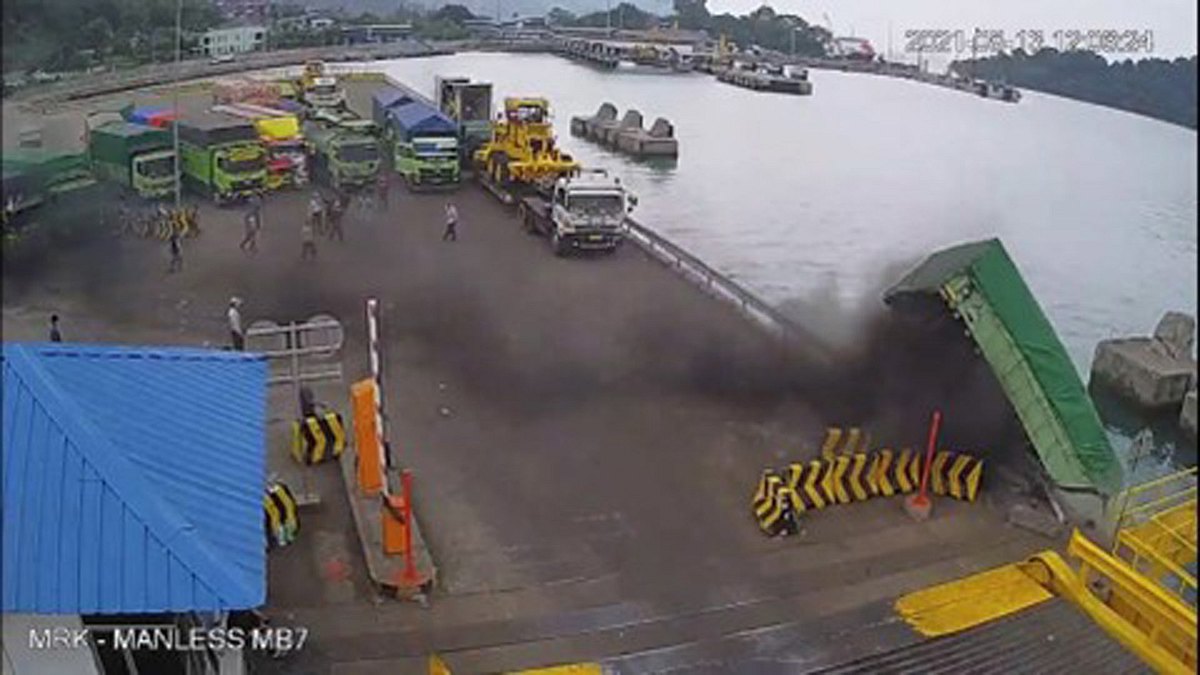 Abgefahren - Die spektakulärsten Dashcam Clips abgefahren - die spektakulärsten dashcam clips