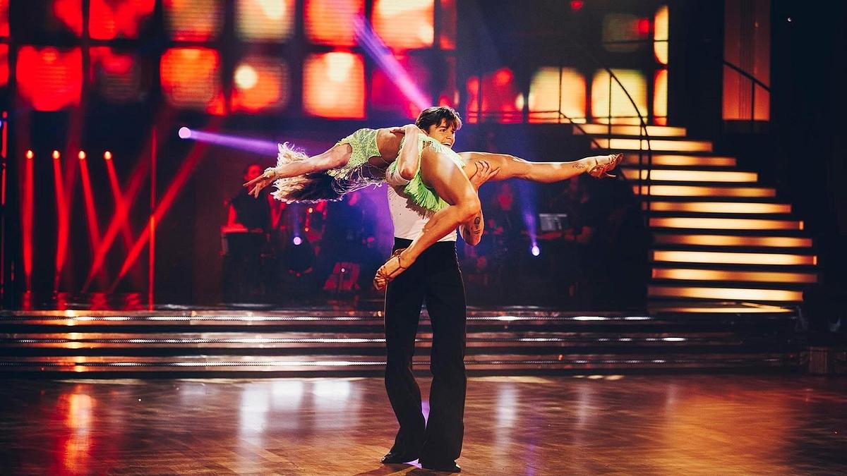 Let's Dance Let's Dance