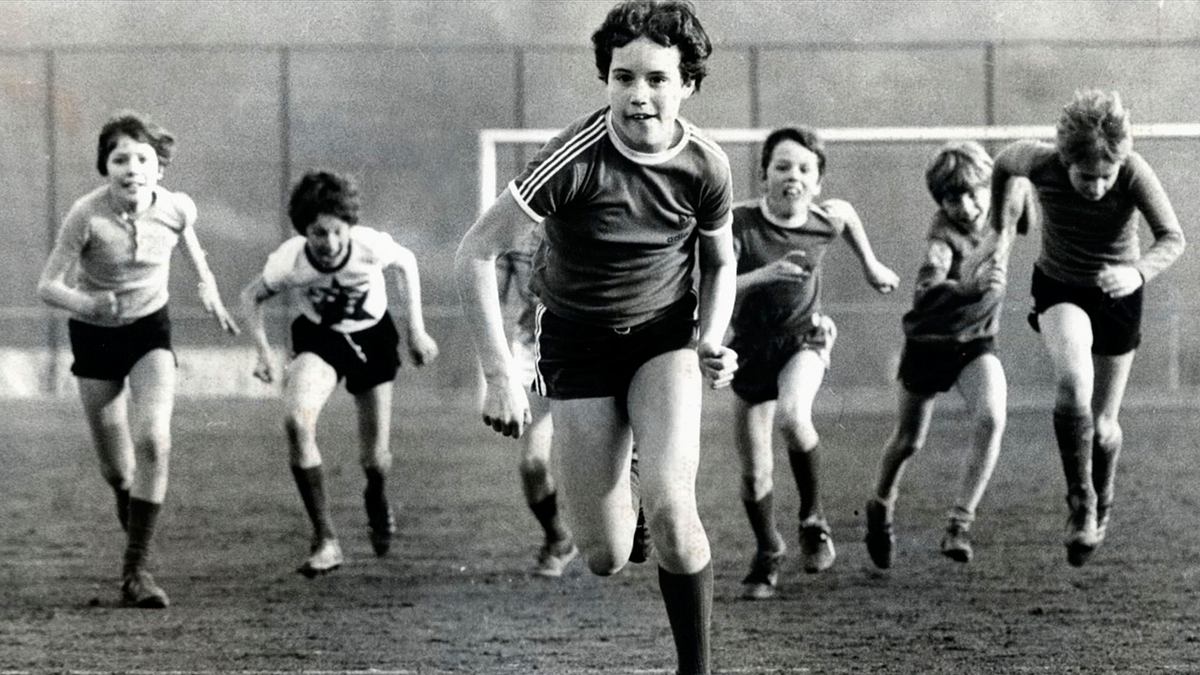 mädchen können kein fußball spielen - die geschichte der pionierinnen des frauenfußballs