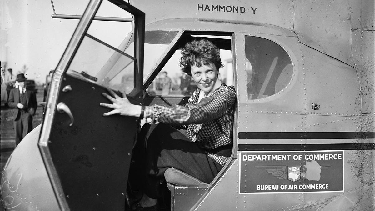Amelia Earhart - Suche nach einer Legende Amelia Earhart - Suche nach einer Legende