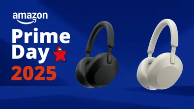 Sony WH-1000XM5 Kopfhörer neben dem Logo des Amazon Prime Day 2025 - Foto: TVMovie.de & iStock (kyoshino, Ake Ngiamsanguan) & PR