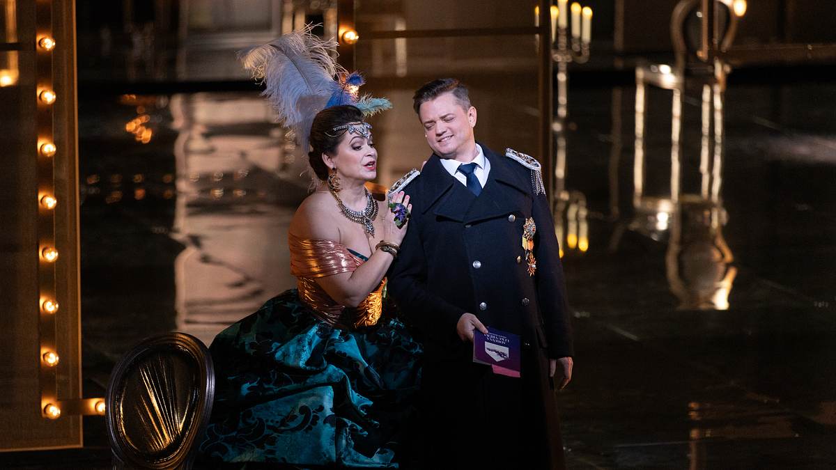 francesco cilea: adriana lecouvreur