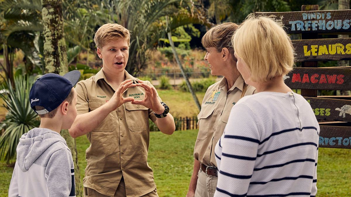 die irwins - crocodile hunter family