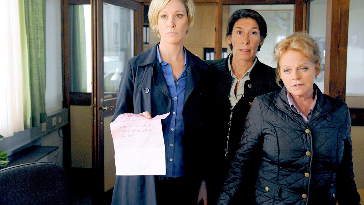 vier frauen und ein todesfall