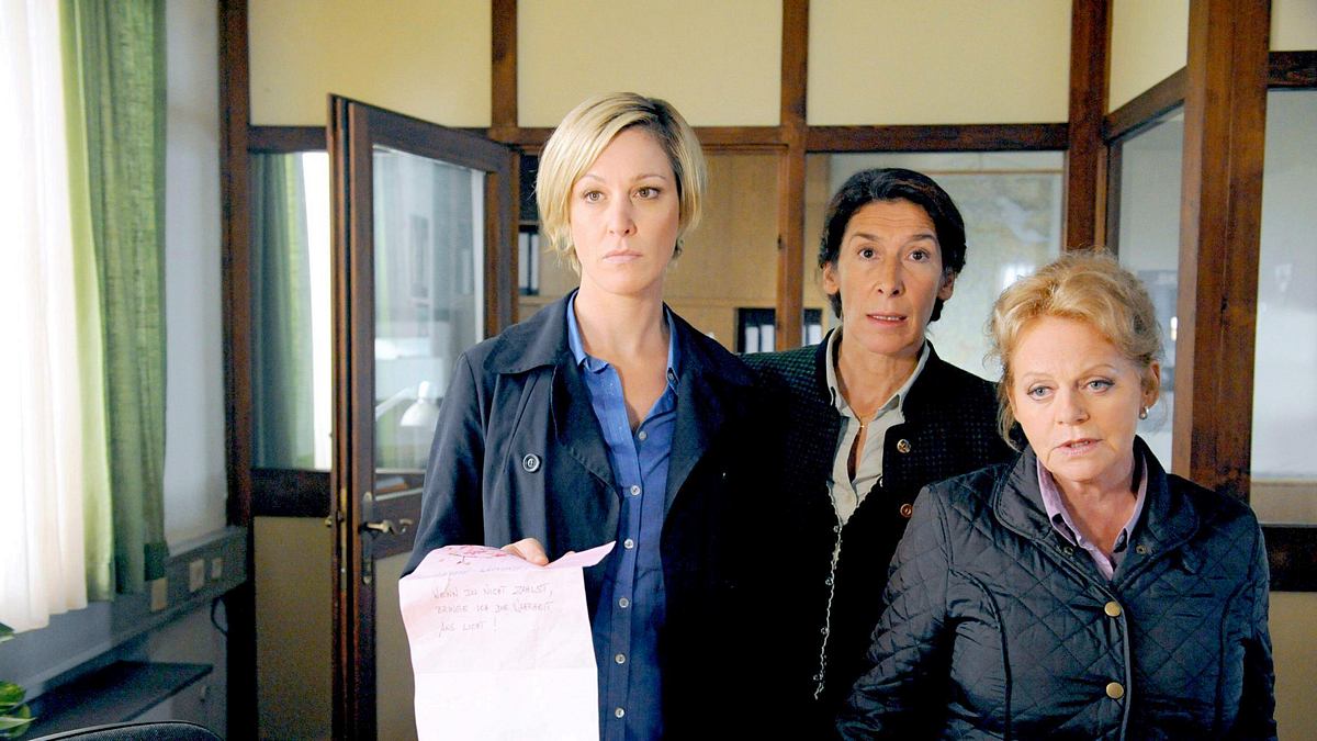 vier frauen und ein todesfall