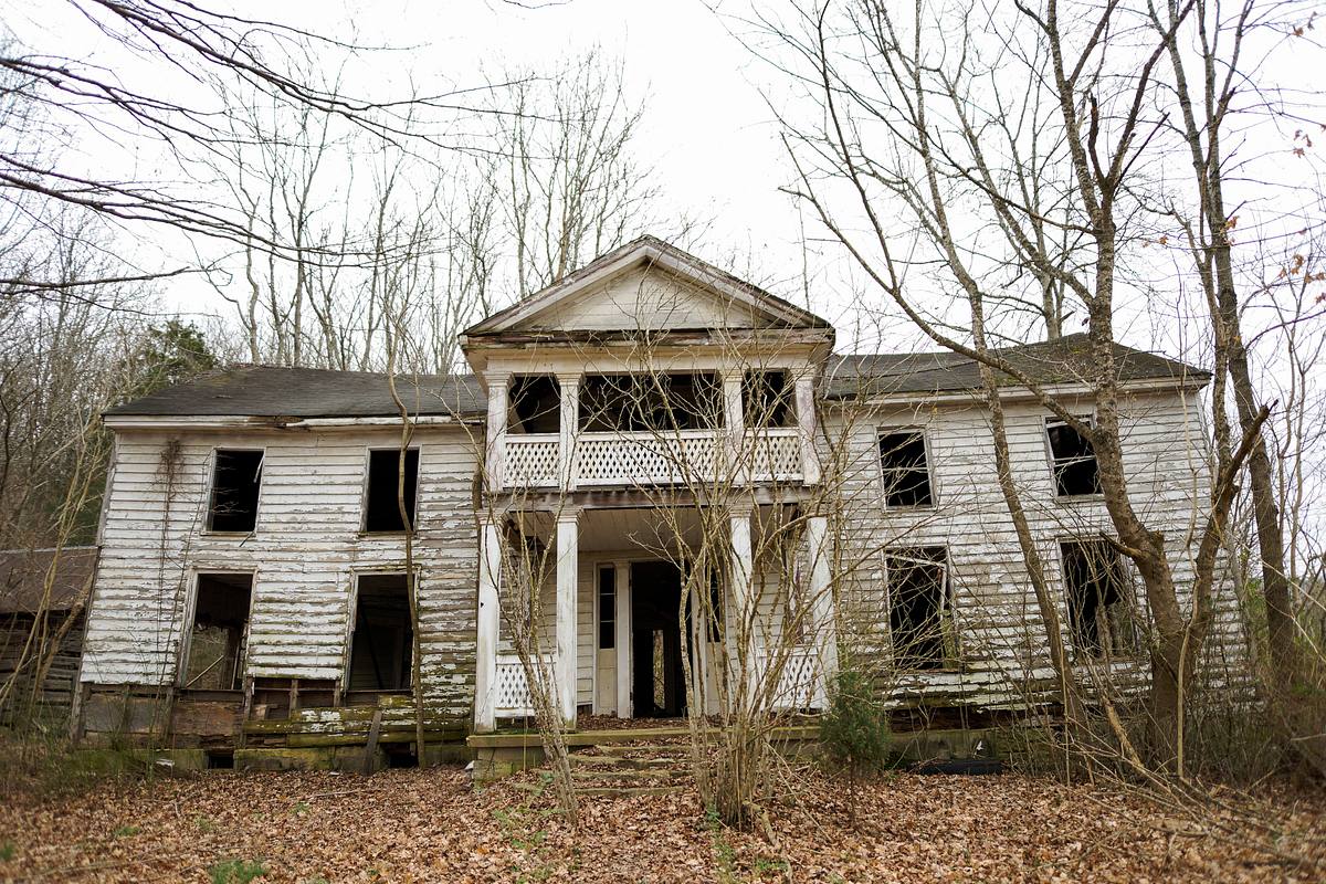 Ghost Hunters ghost hunters