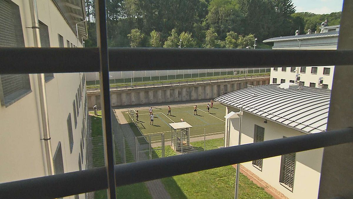 Eine Kleinstadt hinter Gittern - Die Gefängnisanlage Wittlich eine kleinstadt hinter gittern - die gefängnisanlage wittlich