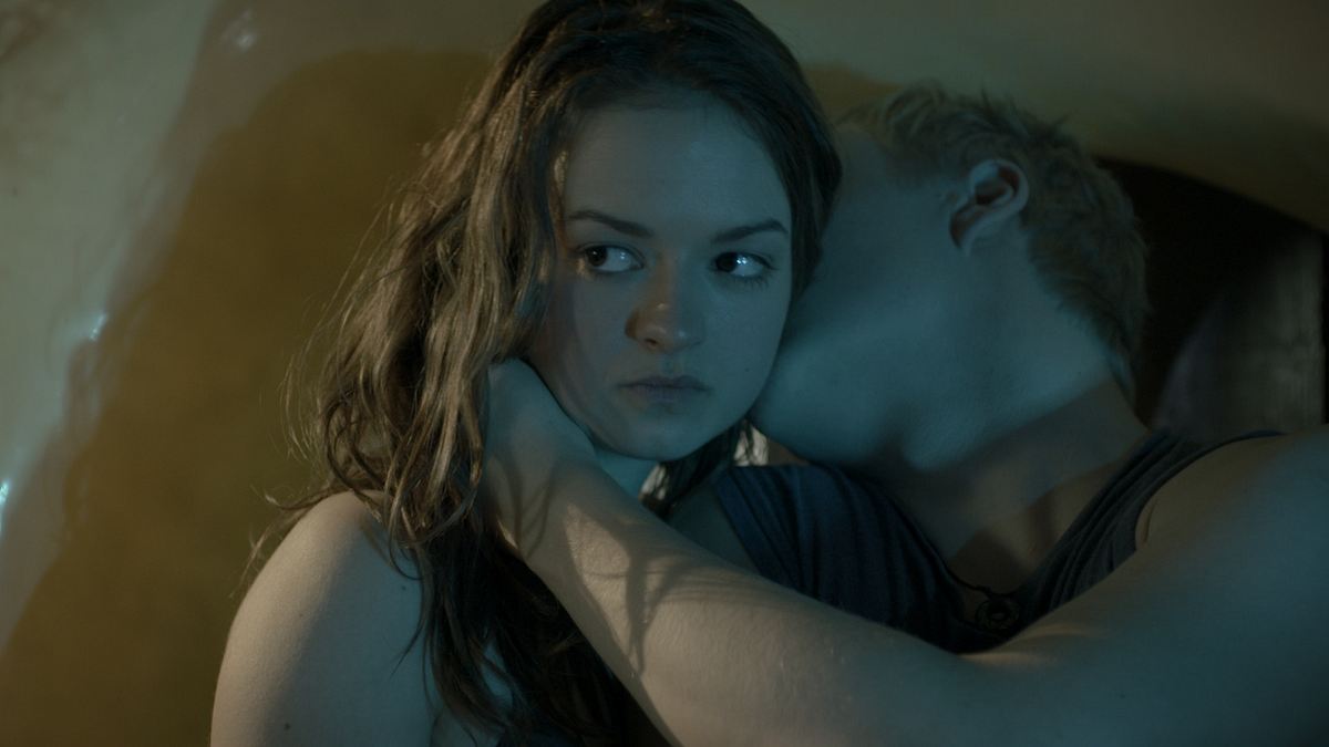 dead girls dont love