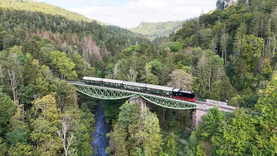 Nostalgie am Bodensee: Historische Schiffe und Bahnen im Dreiländereck nostalgie am bodensee: historische schiffe und bahnen im dreiländereck