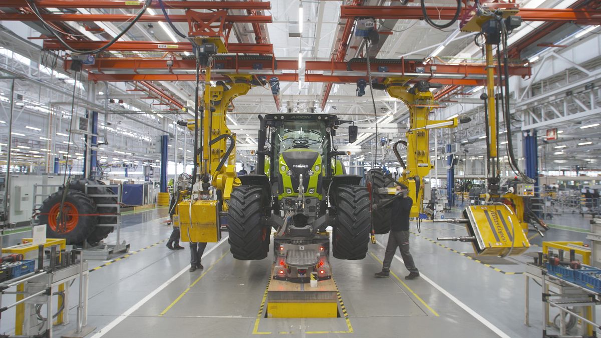 Held des Ackers - Ein Hightech-Traktor entsteht held des ackers - ein hightech-traktor entsteht
