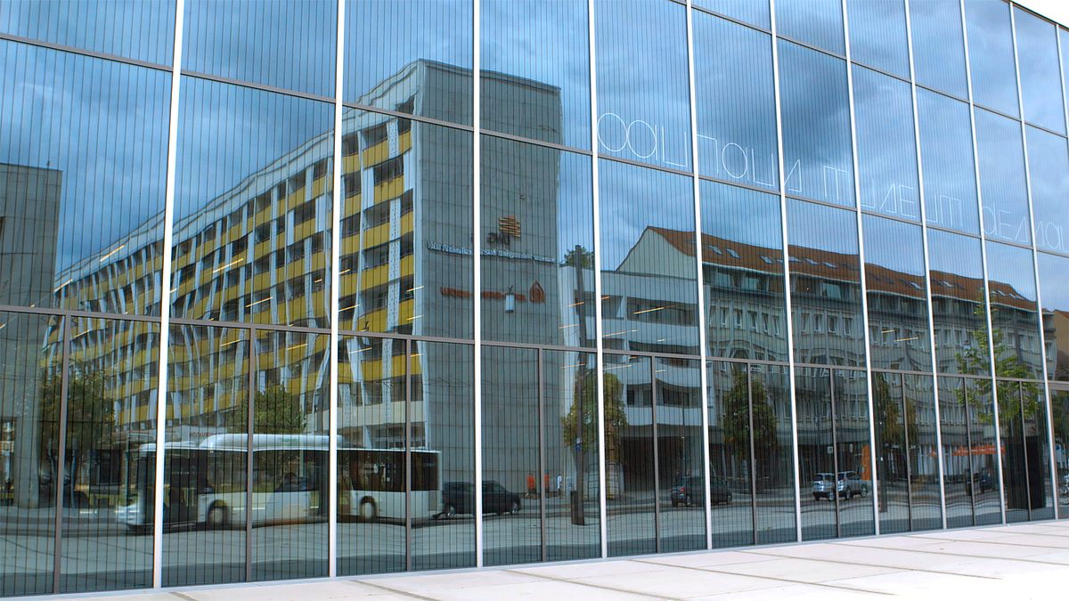dessau - warten auf die welt
